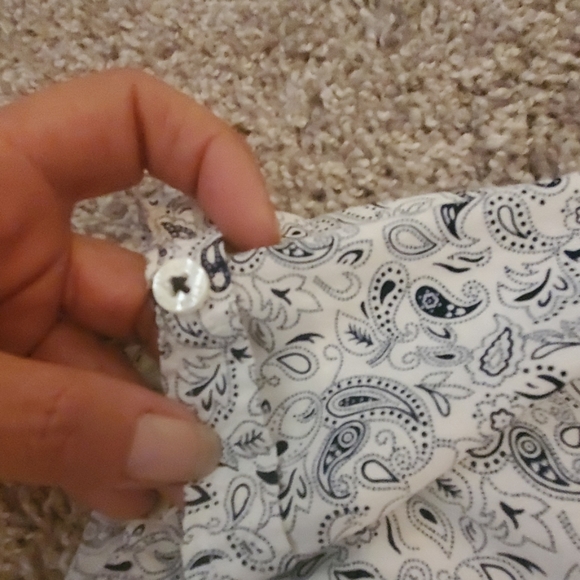 Short sleeve button down - Picture 3 of 7